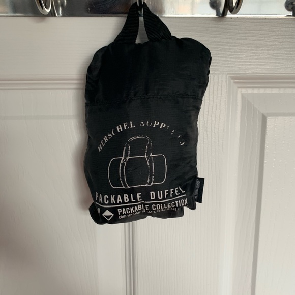 Herschel Black packable duffle bag - Picture 2 of 6